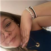 Profesora de lengua castellana, catalana, matemáticas y inglés. Niños de 6 a 12 años